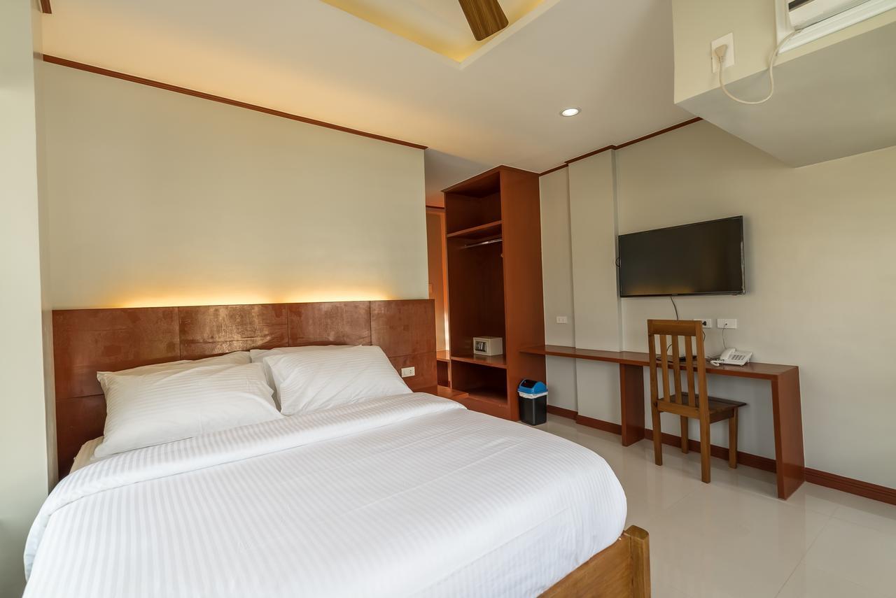 Coral Cliff Hotel El Nido Bagian luar foto